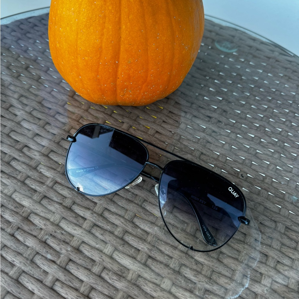 Quay sunglassess